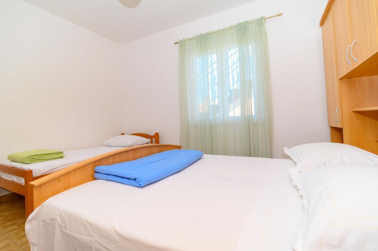 Apartments Vice โตรกีร์ ภายนอก รูปภาพ