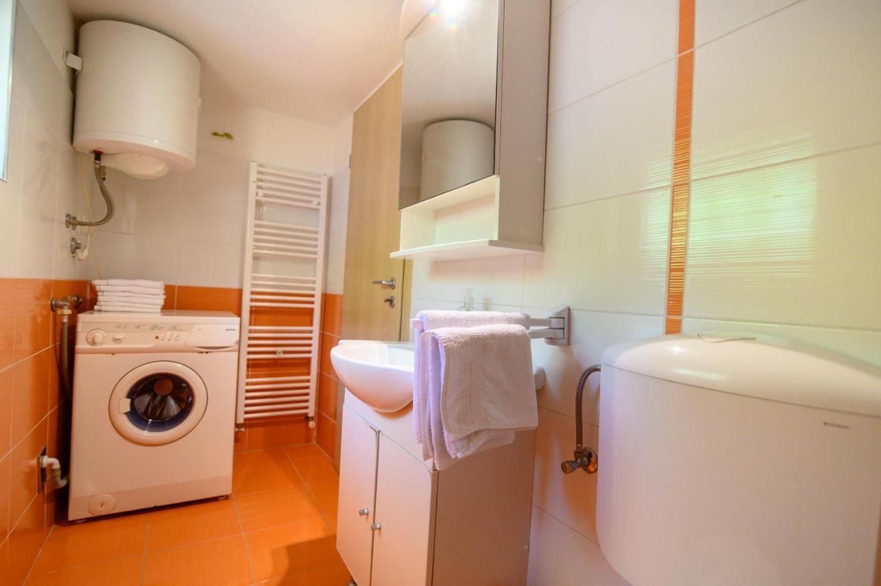 Apartments Vice โตรกีร์ ภายนอก รูปภาพ