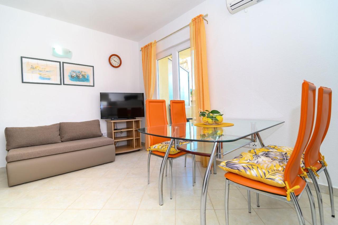 Apartments Vice โตรกีร์ ภายนอก รูปภาพ